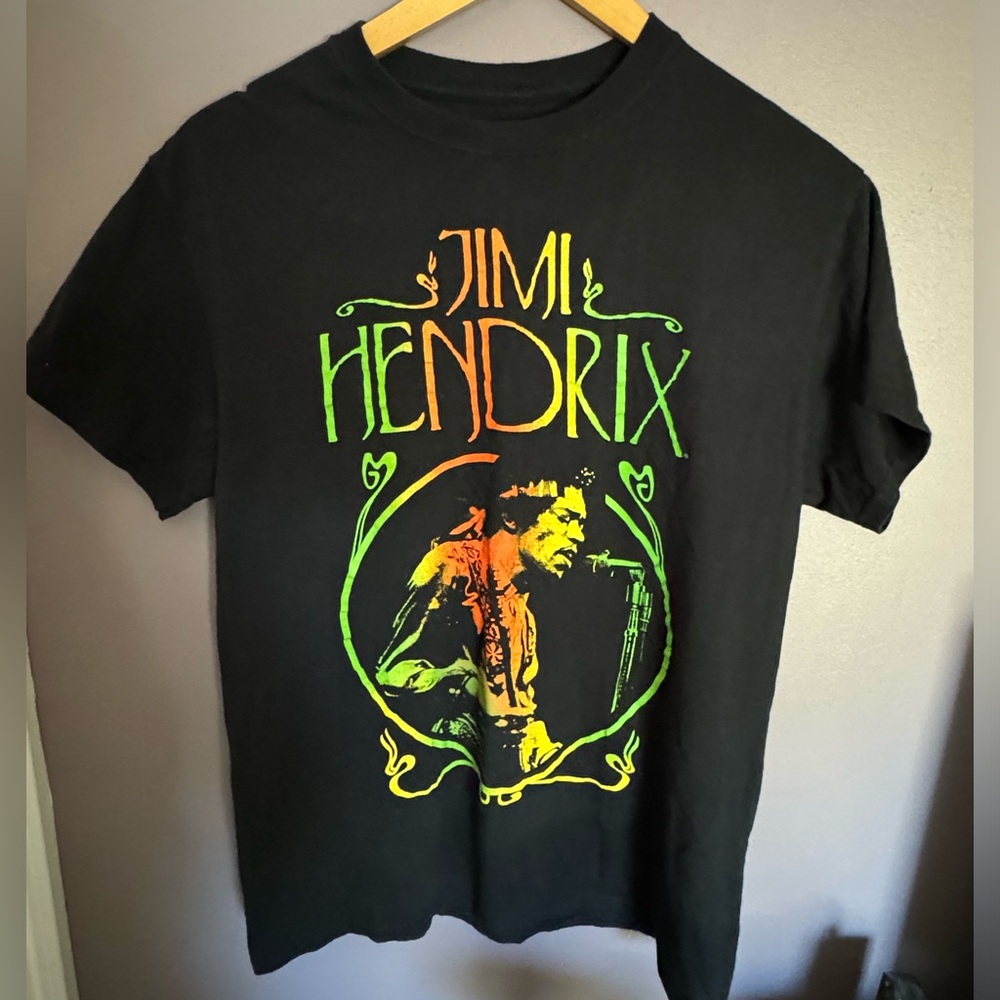 Jimi Hendrix Tee in size Medium. Great, new without tags. Vibrant colors.